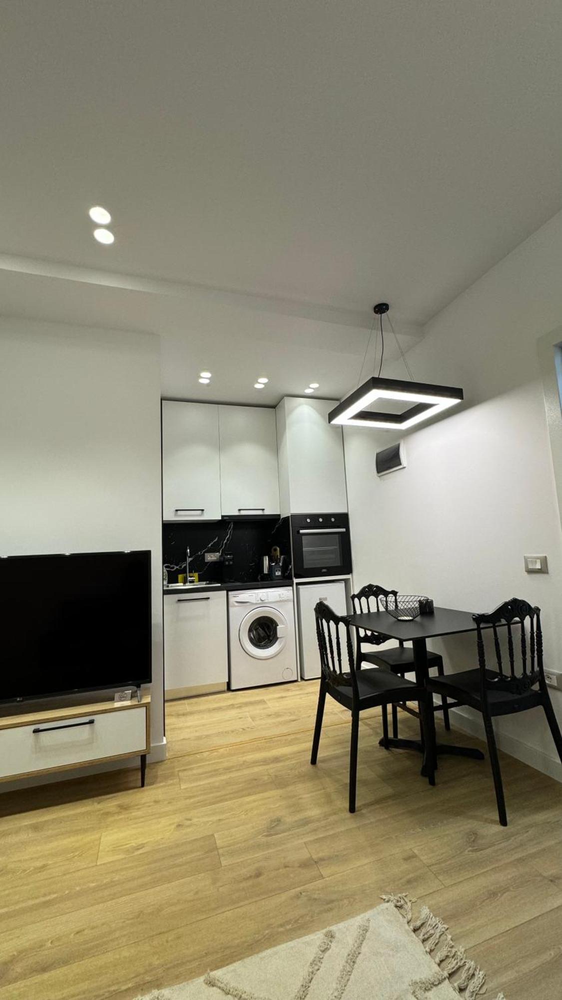 Royal Apartamento Tirana